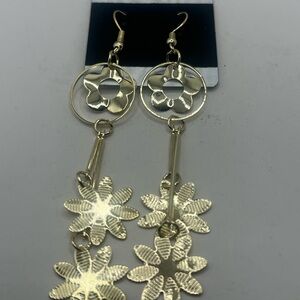 Earrings for women flowers design